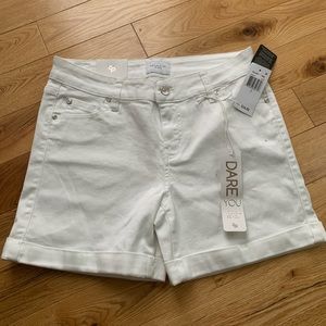 WHITE JEAN SHORTS (new with tags!)